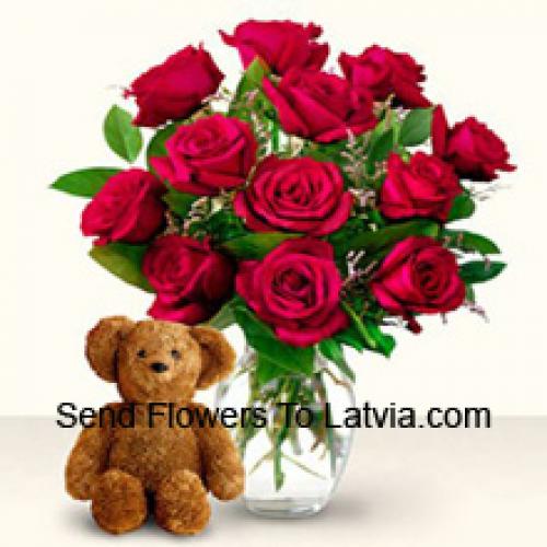 11 Rode Rozen met Schattige 12 Inch Teddy